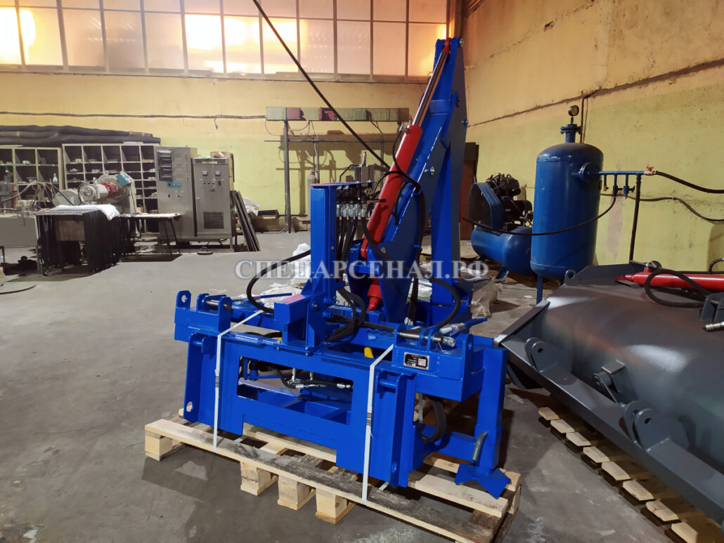 Экскаватор навесной EU-3200MP на мини-погрузчике