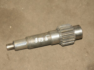 Вал шестерня РВН КО-829Б.06.02.112